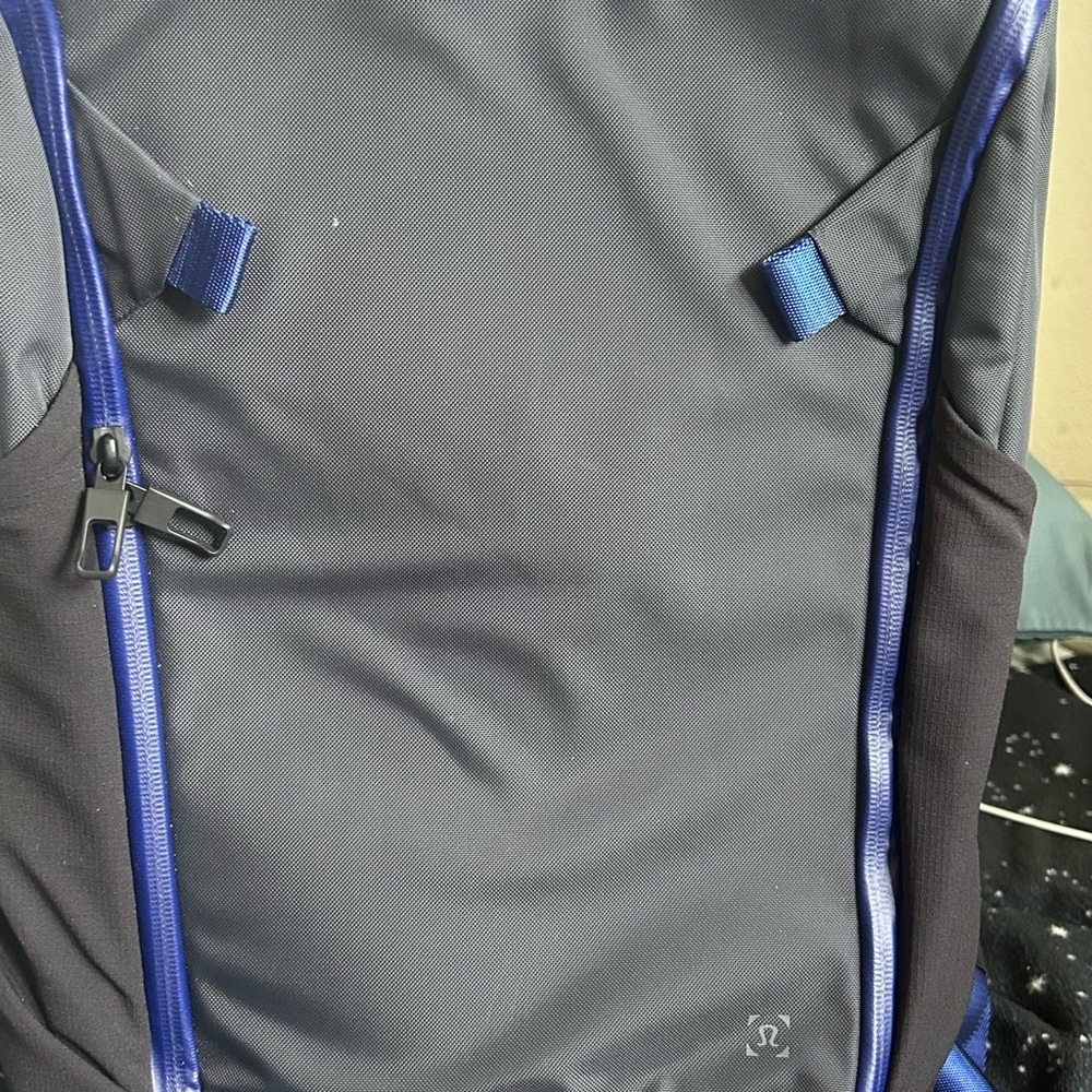 lululemon Men's More Miles Backpack 25.5L
